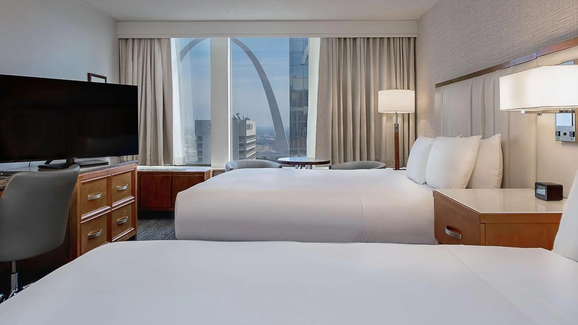 Hilton St. Louis At The Ballpark 4*, Saint Louis