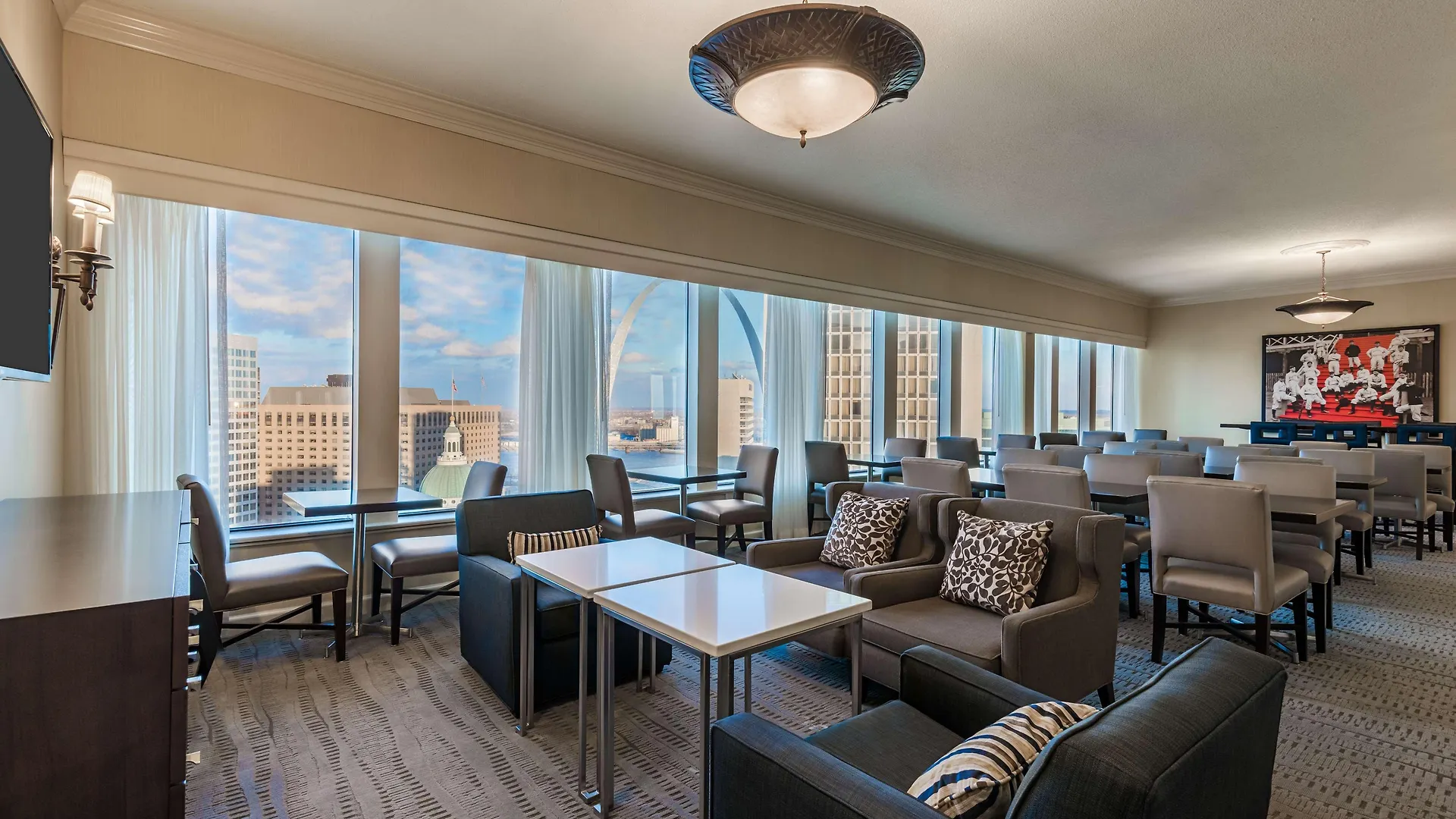 Hilton St. Louis At The Ballpark Hotel